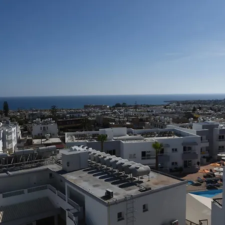 Sunny Blue فندق أيا نابا