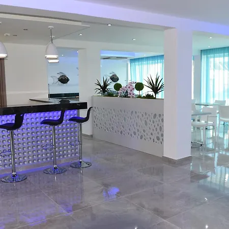 Sunny Blue فندق 3*