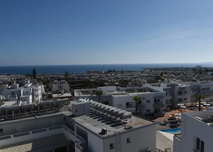 Sunny Blue Hotell Ayia Napa
